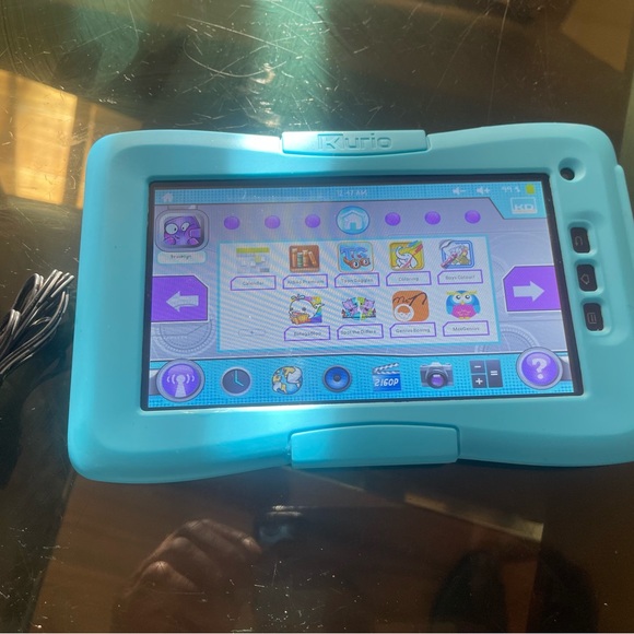 Kurio 7 notebook, 4G like new! With USB charger. - Picture 7 of 10